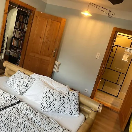 Pinkdeer Balcony - Next To Photo Point Apartment *